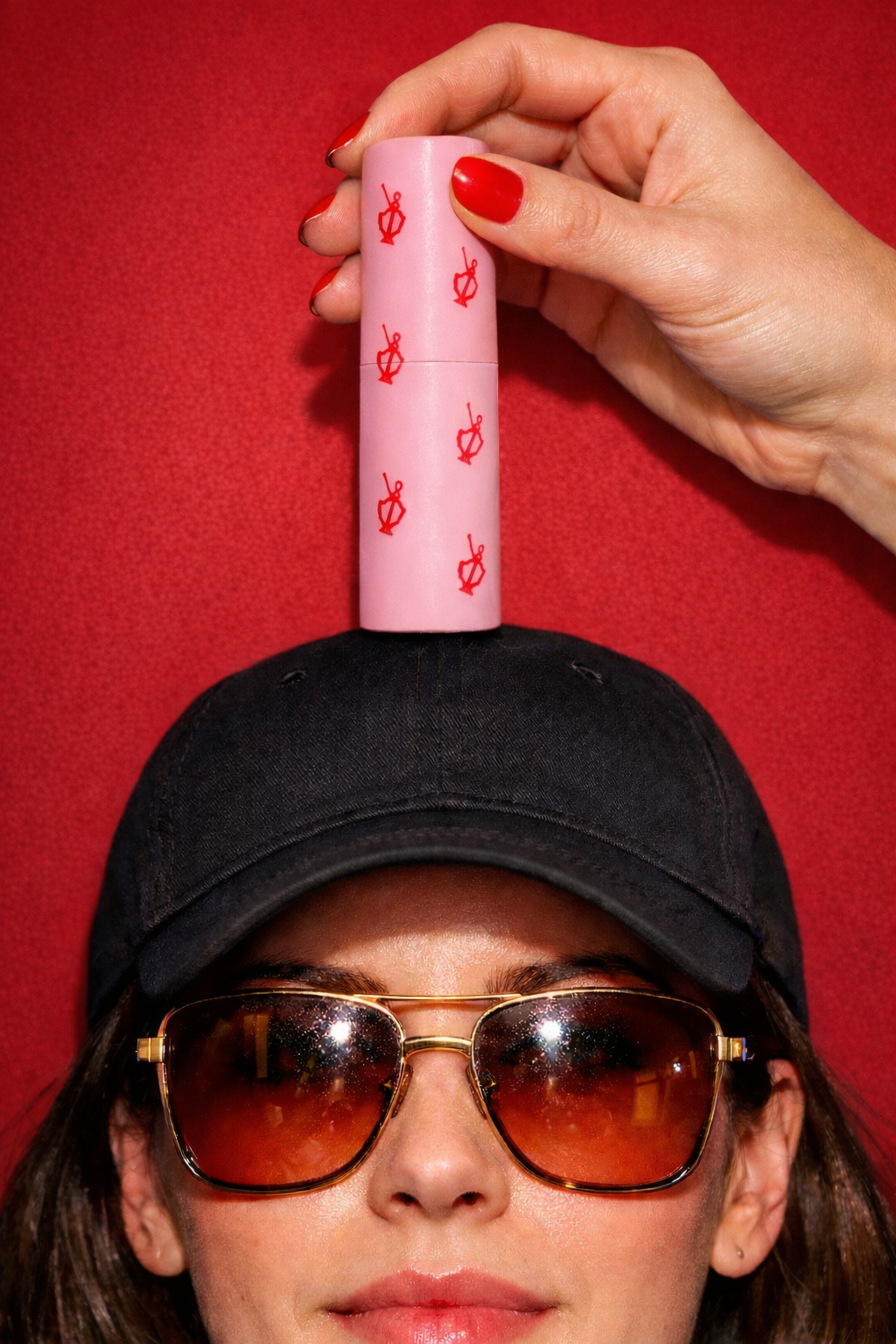 Discover Your Signature Scent - Background 1